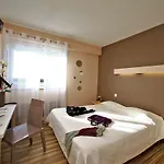 فندق Logis De La Bruyere