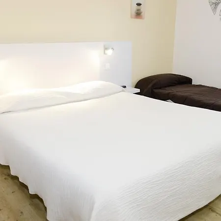 Szálloda Logis De La Bruyere Pouzauges