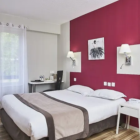 Logis De La Bruyere 3* Пузож