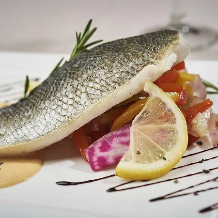 Logis De La Bruyere Отель