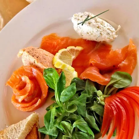 Logis De La Bruyere Отель 3*