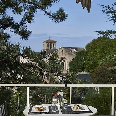 Logis De La Bruyere Отель Пузож