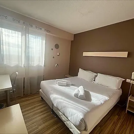 Logis De La Bruyere 3*