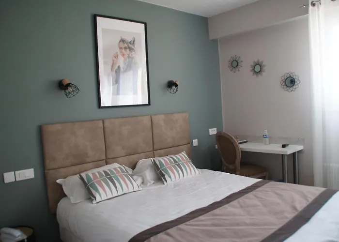 Logis De La Bruyere 3*