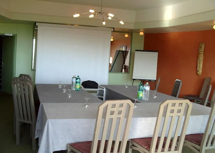 Hotel Logis De La Bruyere Pouzauges