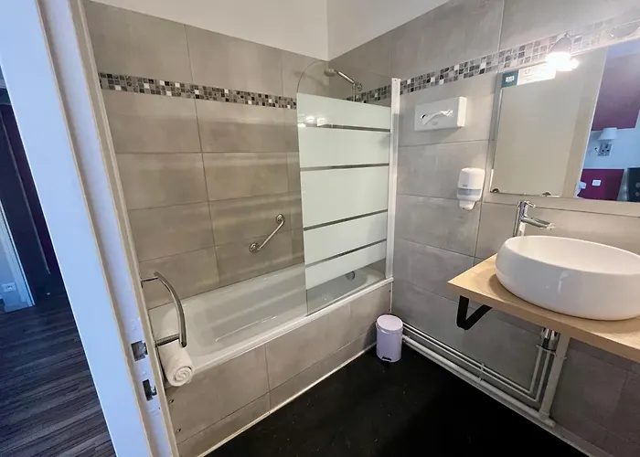 Szálloda Logis De La Bruyere Pouzauges