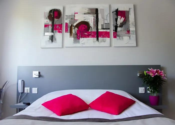 Hotel De La Bruyere Pouzauges