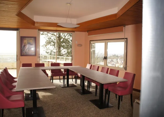 De La Bruyere Hotel 3*