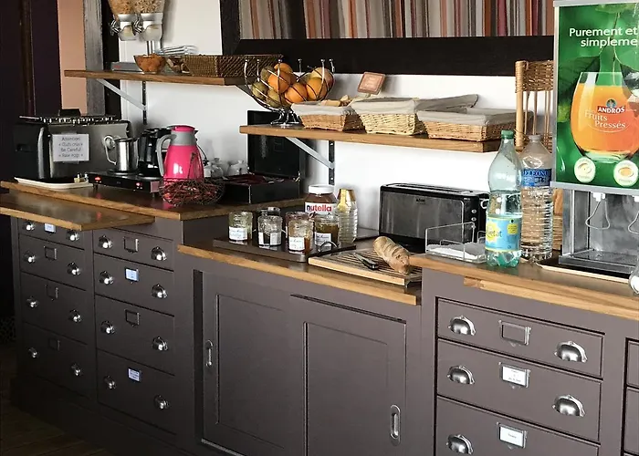 Hotel De La Bruyere 3*